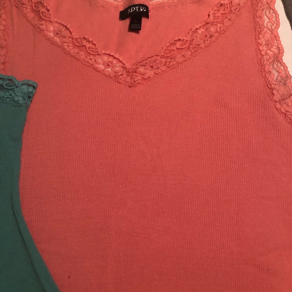 Tank Tops (3) - Picture 3 of 4